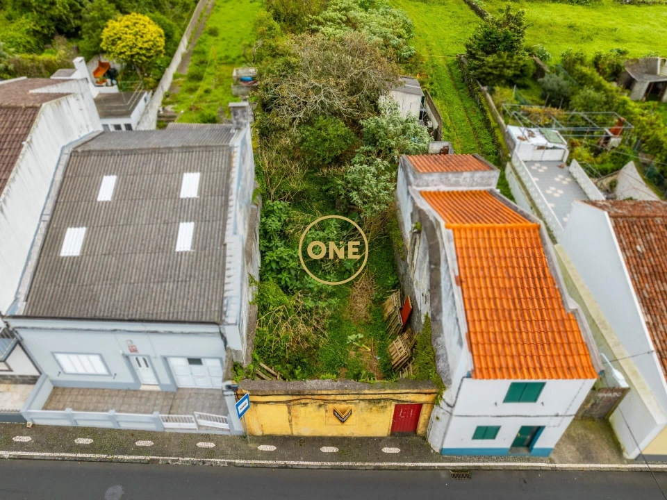 Moradia para Venda em Fajã de Cima Foto 2