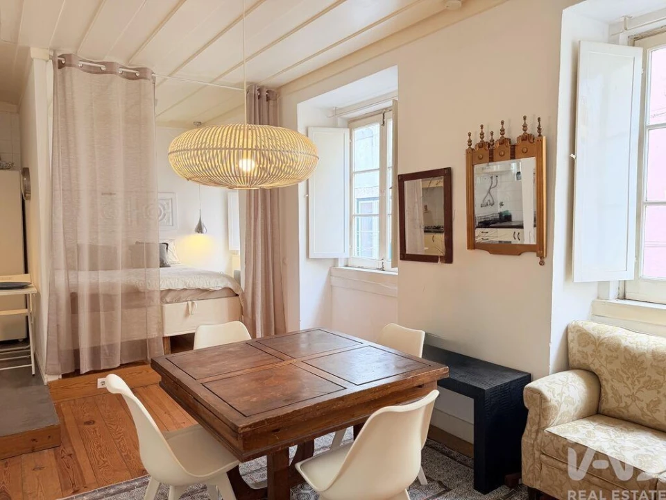 Apartamento para Venda em Santa Maria Maior Foto 3