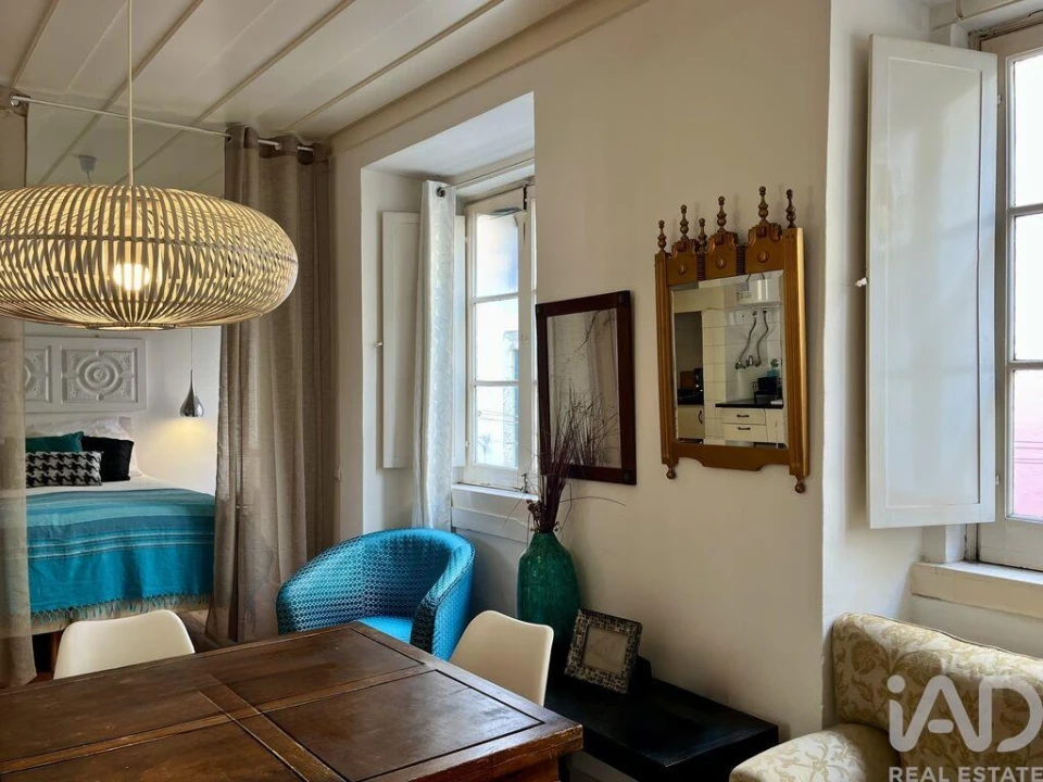 Apartamento para Venda em Santa Maria Maior Foto 2