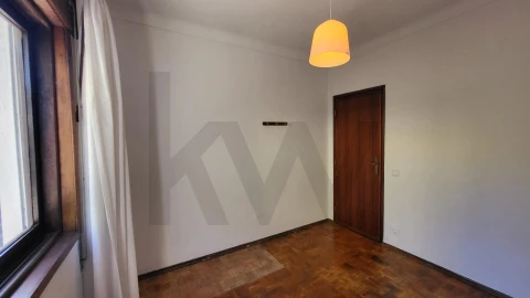 Moradia T3 para Venda em Esgueira