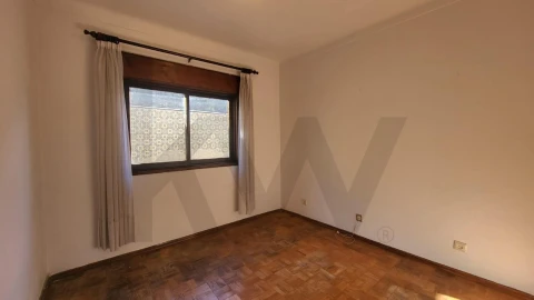 Moradia T3 para Venda em Esgueira