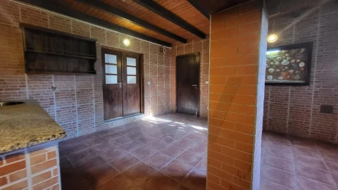 Moradia T3 para Venda em Esgueira