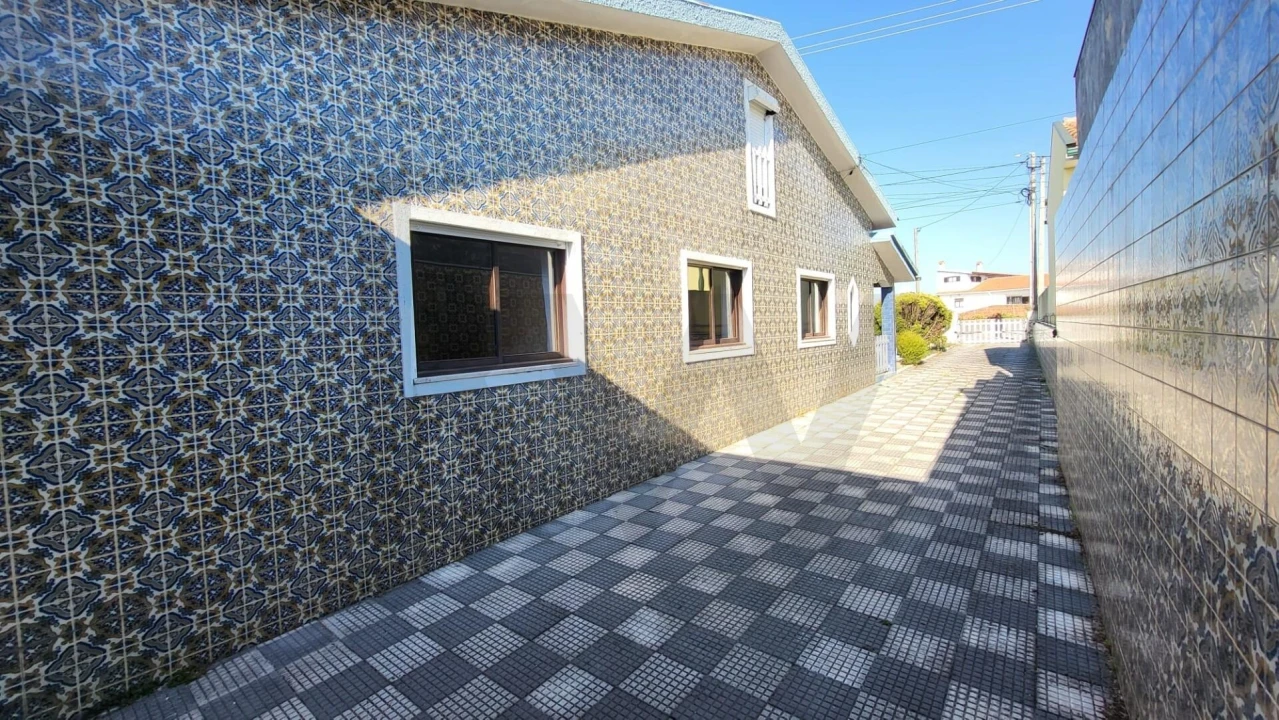 Moradia T3 para Venda em Esgueira Foto 3