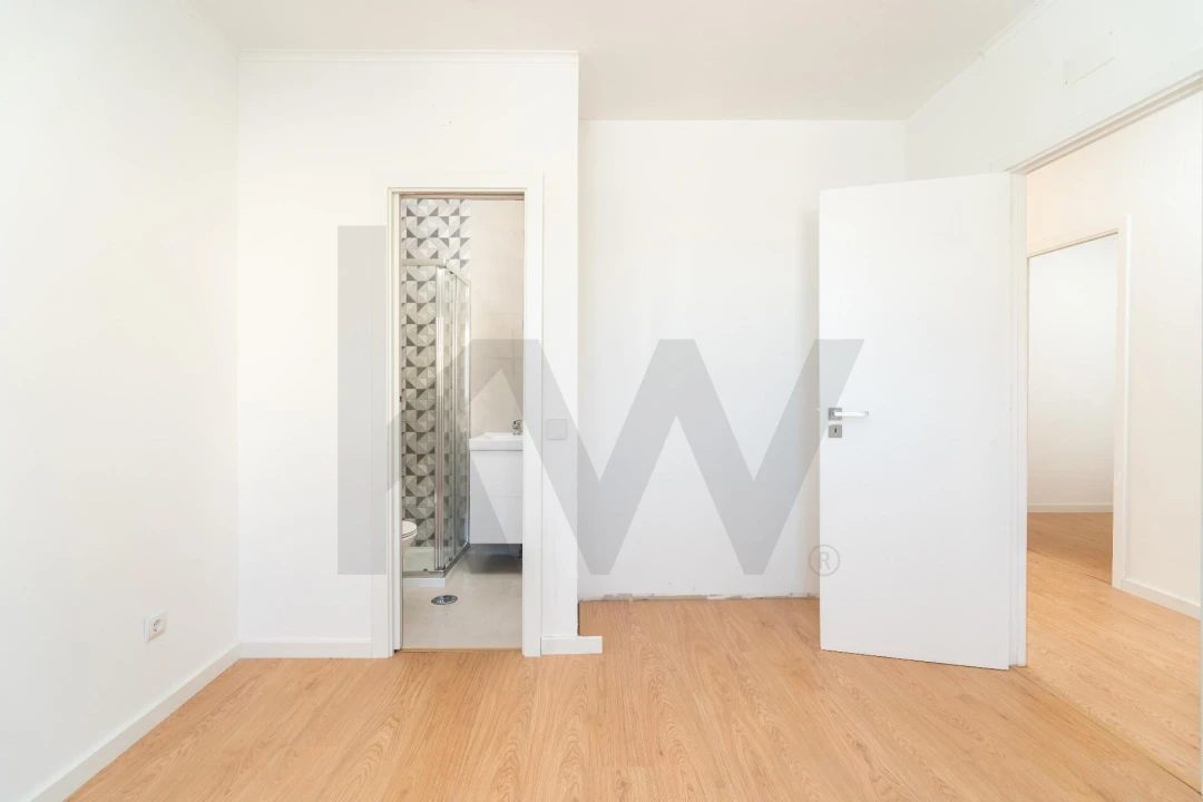 Moradia T3 para Venda em Eiras e São Paulo de Frades Foto 8