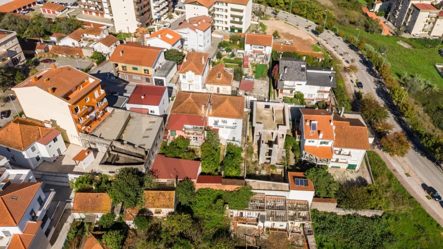 Moradia T3 para Venda em Eiras e São Paulo de Frades Foto 32