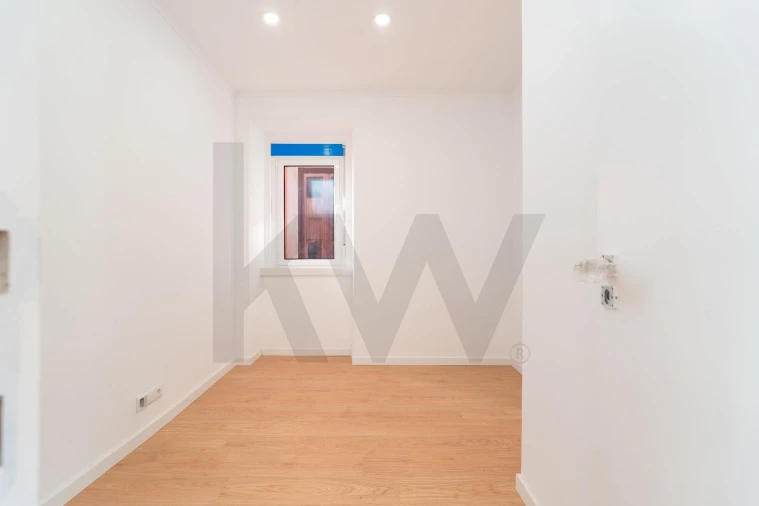 Moradia T3 para Venda em Eiras e São Paulo de Frades Foto 13