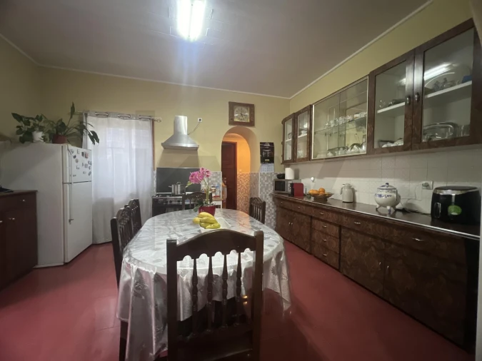 Moradia T1 para Venda em Arrifes Foto 8