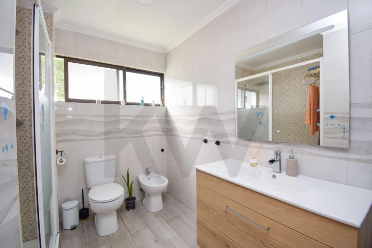 Apartamento T2 para Venda em São Domingos de Rana Foto 6