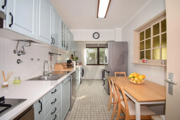 Apartamento T2 para Venda em São Domingos de Rana Foto 16