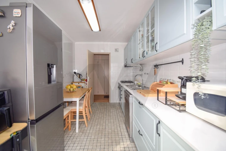 Apartamento T2 para Venda em São Domingos de Rana Foto 19