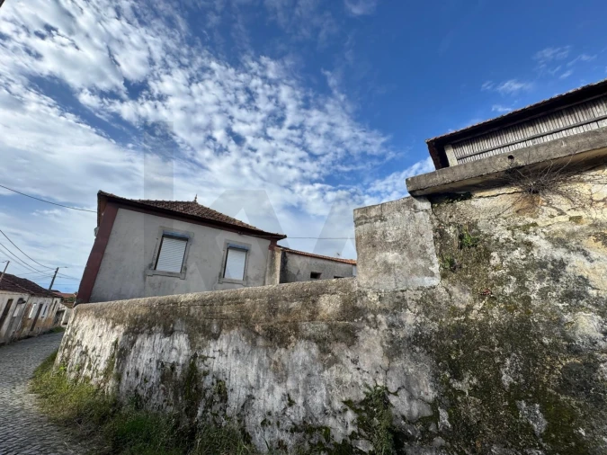 Moradia T5 para Venda em São Miguel do Souto e Mosteirô Foto 1