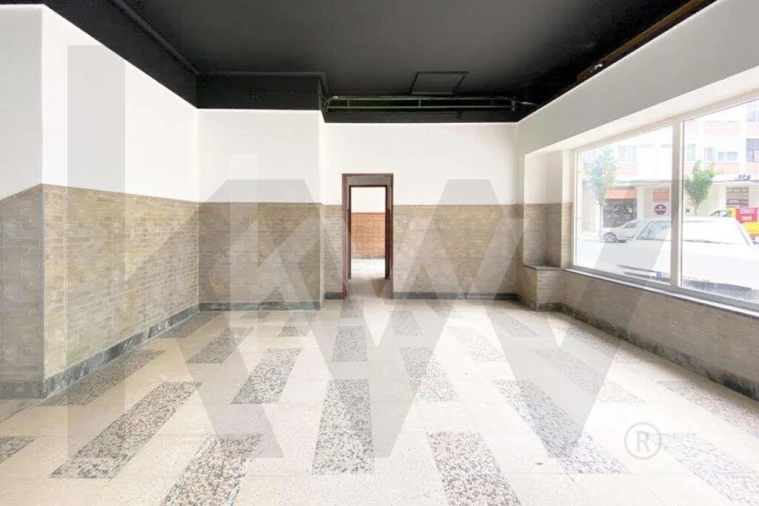 Loja para Arrendamento em Alto do Seixalinho, Santo André e Verderena Foto 7