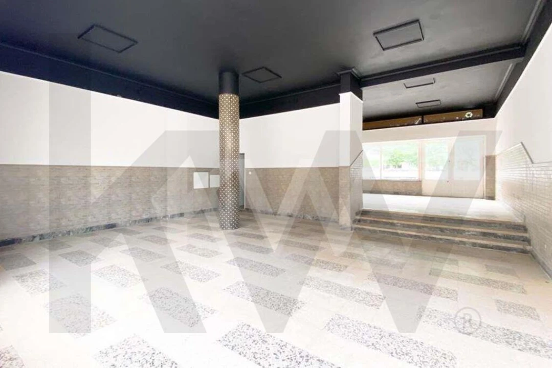 Loja para Arrendamento em Alto do Seixalinho, Santo André e Verderena Foto 4