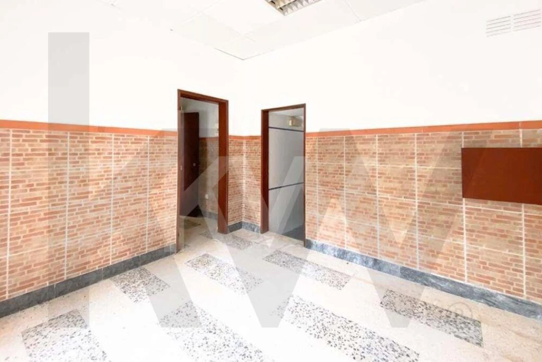 Loja para Arrendamento em Alto do Seixalinho, Santo André e Verderena Foto 9