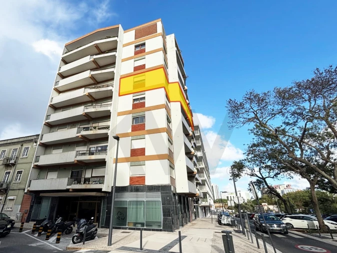 Apartamento T4 para Arrendamento em Avenidas Novas Foto 1