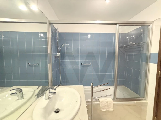 Apartamento T4 para Arrendamento em Avenidas Novas Foto 18