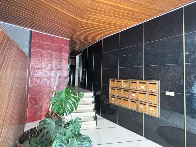 Apartamento T4 para Arrendamento em Avenidas Novas Foto 3