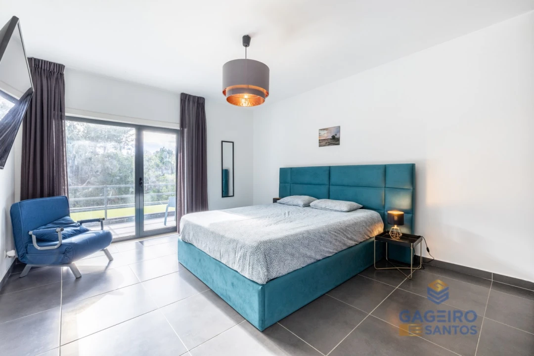 Moradia T4 para Venda em Barrio Foto 38