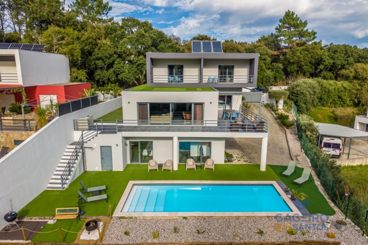 Moradia T4 para Venda em Barrio Foto 2