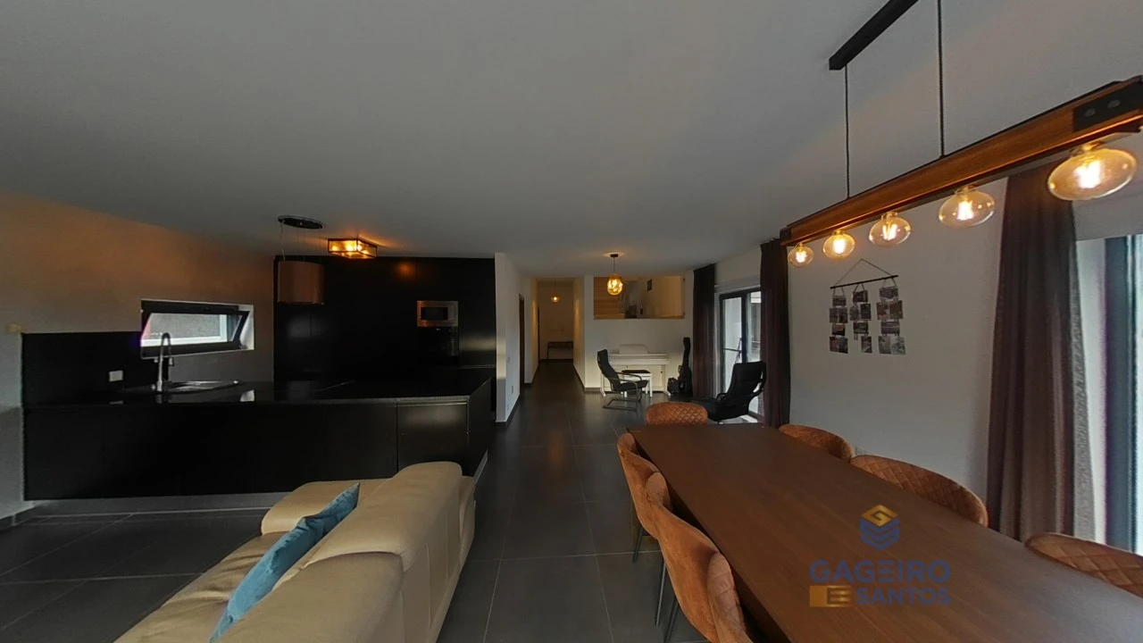 Moradia T4 para Venda em Barrio Foto 111