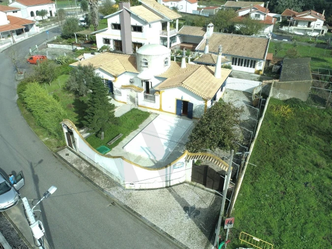 Moradia T2 para Venda em Fatima Foto 23