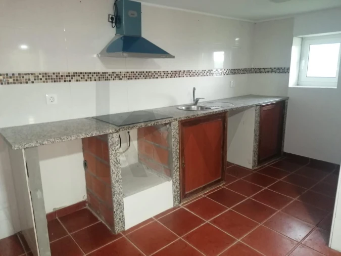 Moradia T3 para Arrendamento em Macieira de Sarnes Foto 14