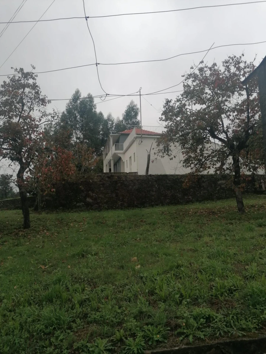 Moradia T3 para Arrendamento em Macieira de Sarnes Foto 8