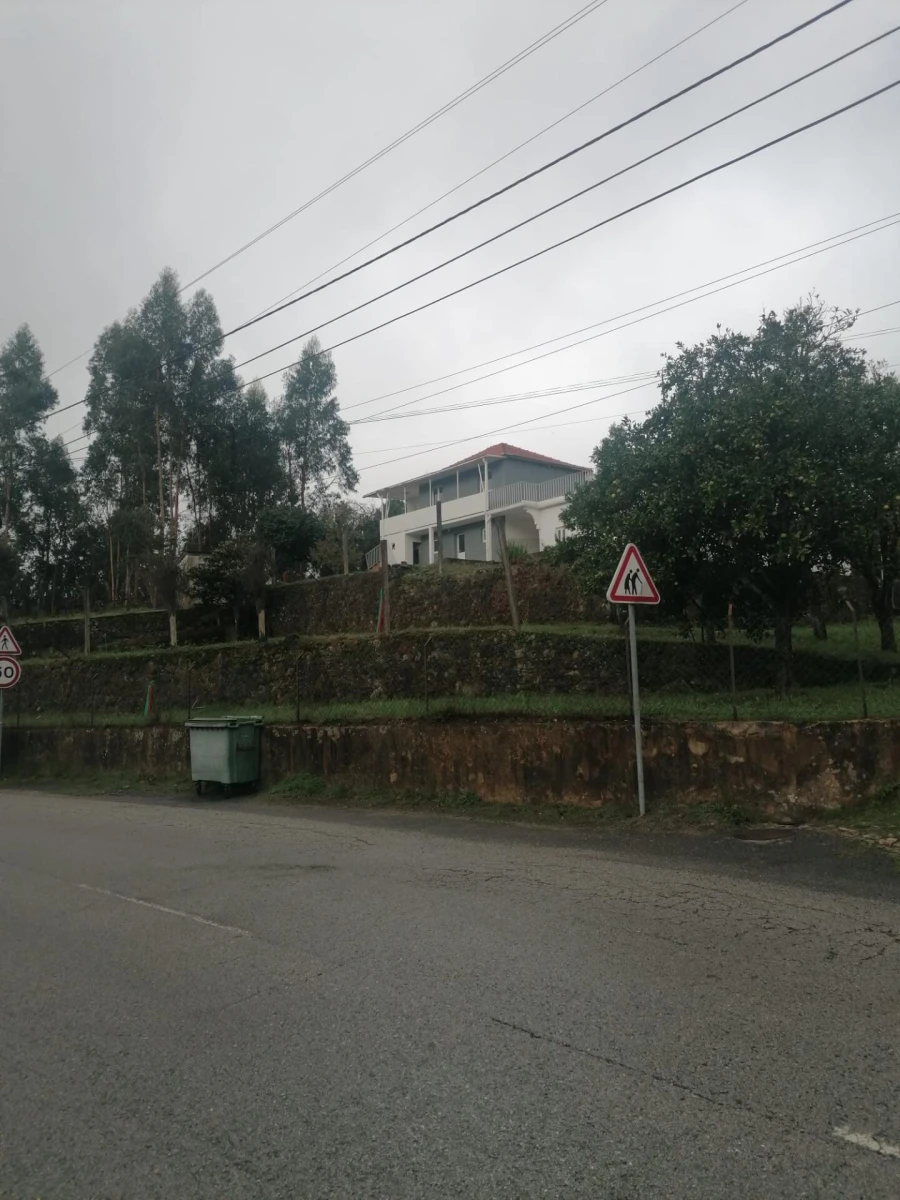 Moradia T3 para Arrendamento em Macieira de Sarnes Foto 11