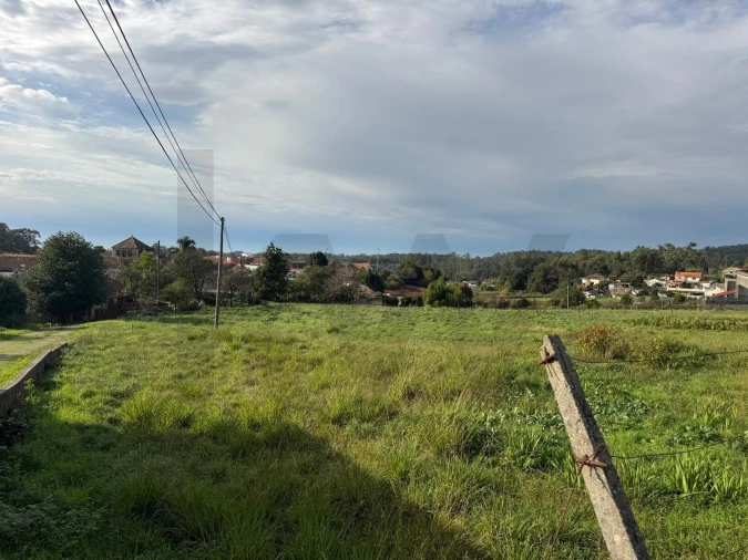 Terreno para Venda em São Miguel do Souto e Mosteirô Foto 3
