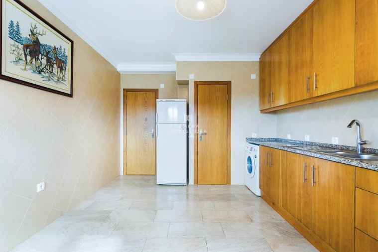 Moradia T4 para Venda em Caldas da Rainha - Santo Onofre e Serra do Bouro Foto 11