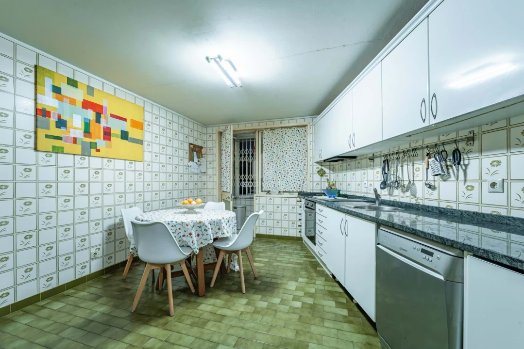 Apartamento T4 para Venda em Rio Tinto Foto 9