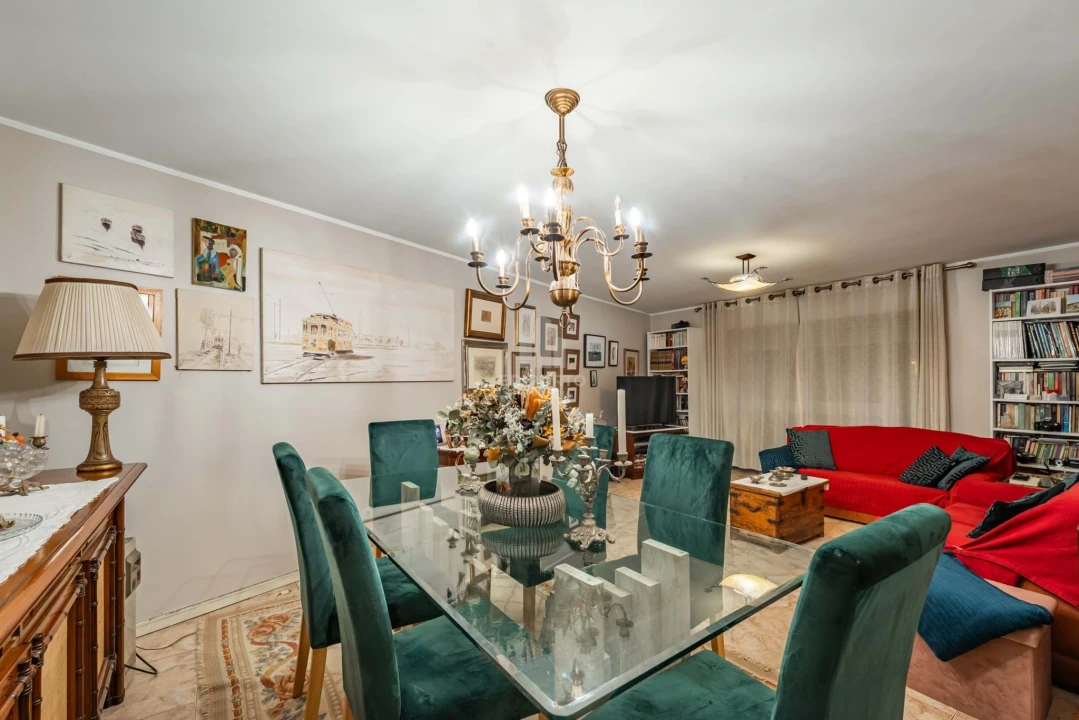 Apartamento T4 para Venda em Rio Tinto Foto 2
