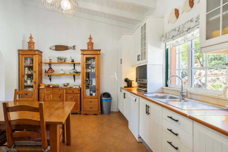 Moradia T3 para Venda em Santa Barbara de Nexe Foto 15