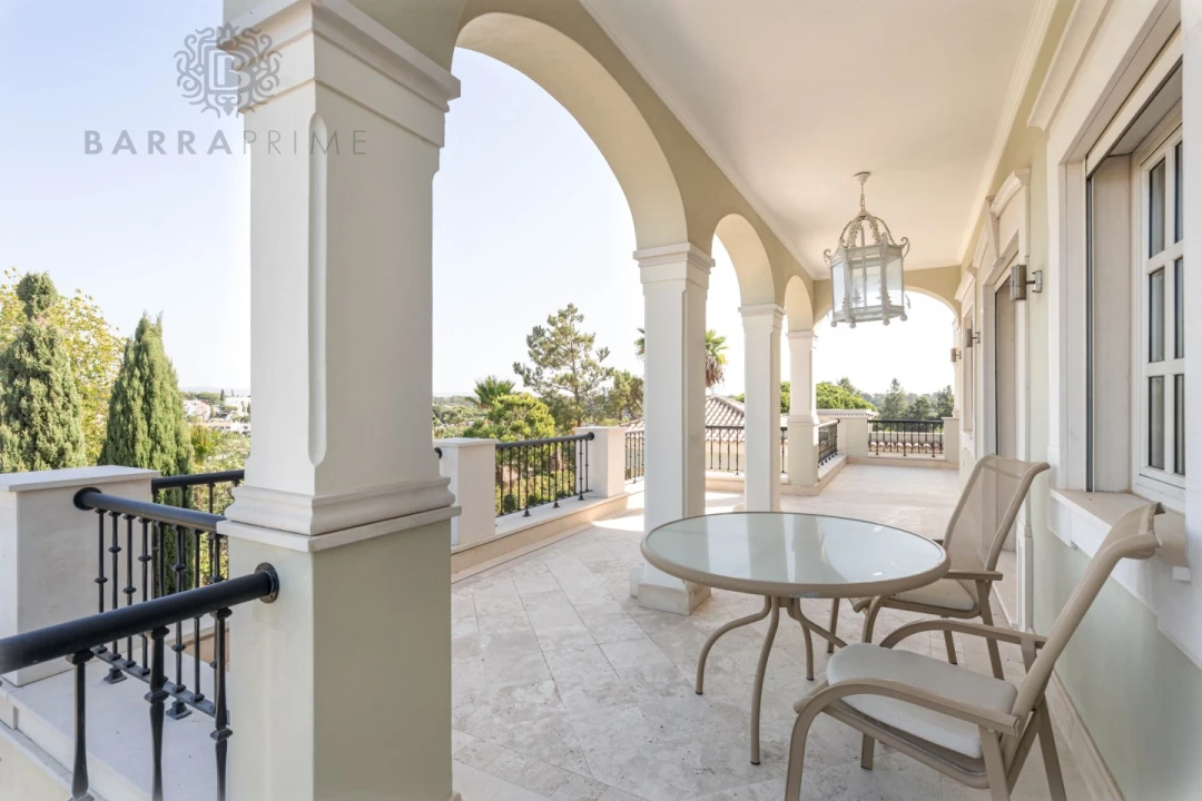 Moradia T13 para Venda em Almancil Foto 24