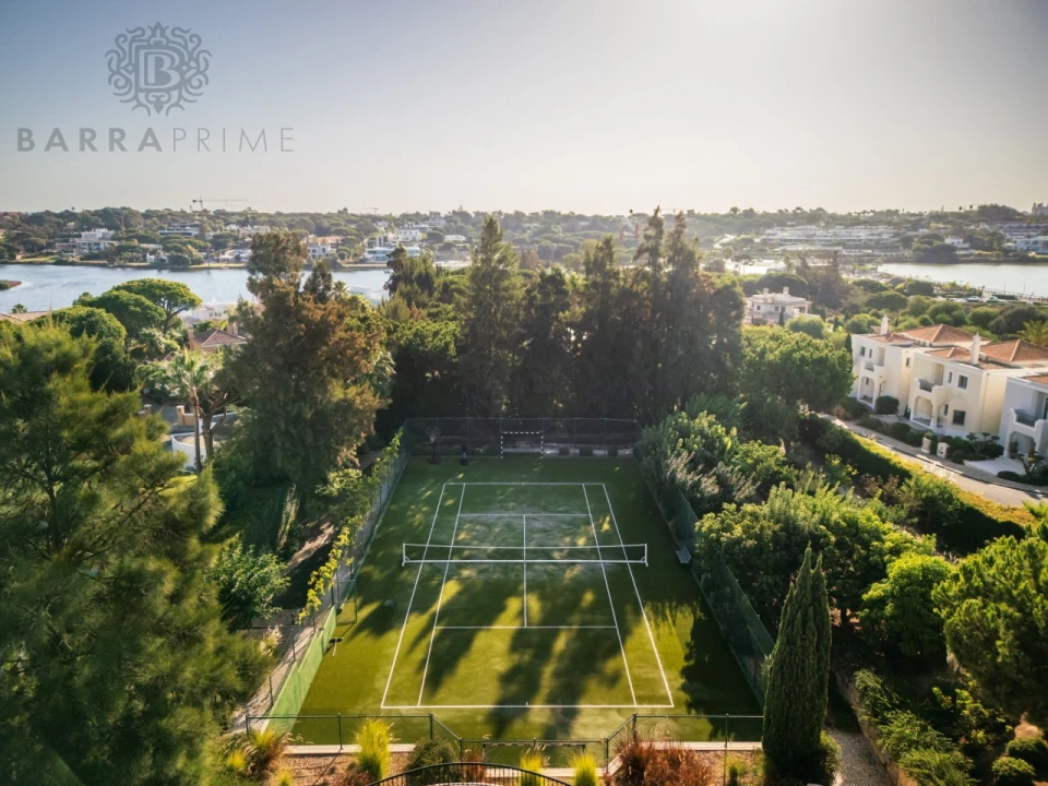 Moradia T13 para Venda em Almancil Foto 32