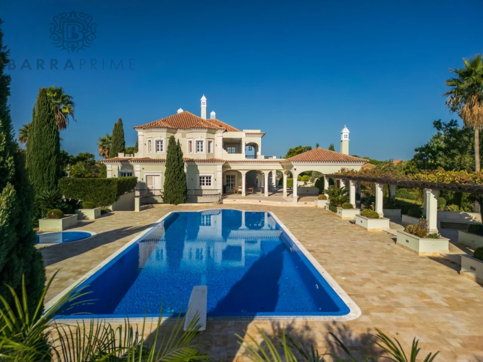 Moradia T13 para Venda em Almancil Foto 2