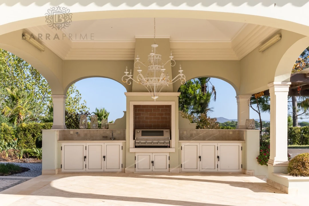 Moradia T13 para Venda em Almancil Foto 33