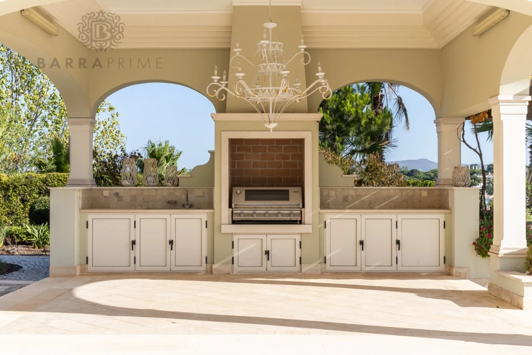 Moradia T13 para Venda em Almancil Foto 34