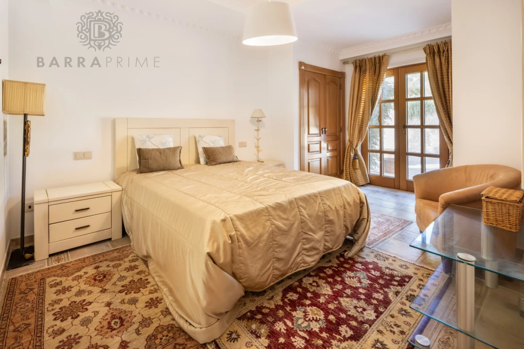 Moradia T13 para Venda em Almancil Foto 46