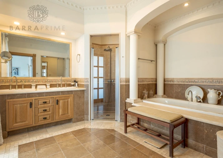 Moradia T13 para Venda em Almancil Foto 24