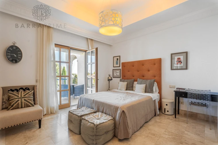 Moradia T13 para Venda em Almancil Foto 25