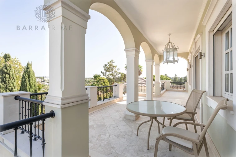 Moradia T13 para Venda em Almancil Foto 27