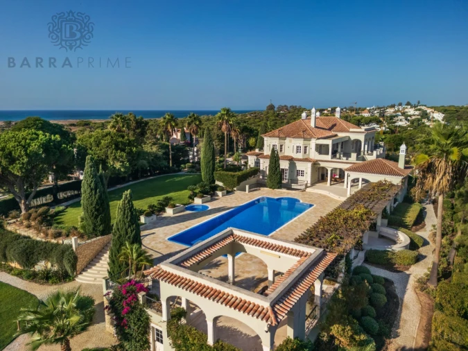 Moradia T13 para Venda em Almancil Foto 4