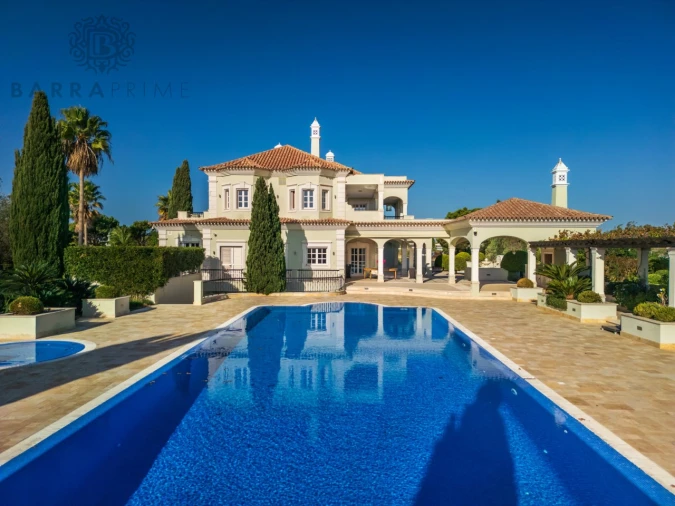 Moradia T13 para Venda em Almancil Foto 5