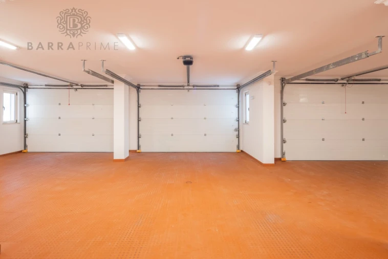 Moradia T13 para Venda em Almancil Foto 51