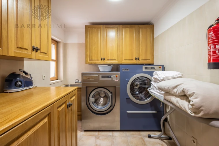 Moradia T13 para Venda em Almancil Foto 55