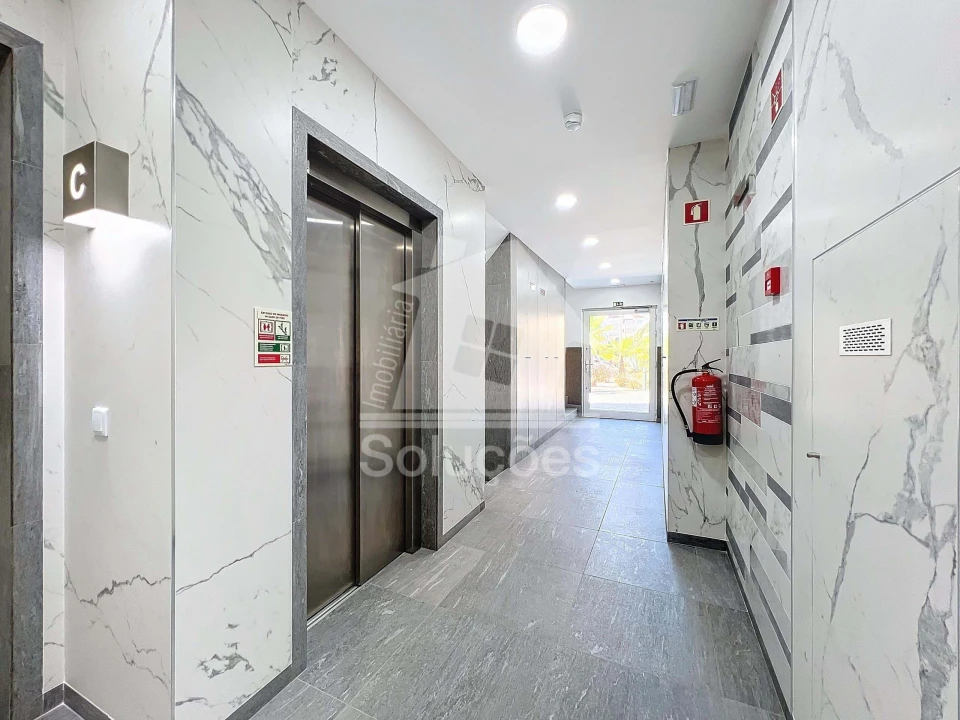 Apartamento T2 para Venda em Lagos (São Sebastião e Santa Maria) Foto 18