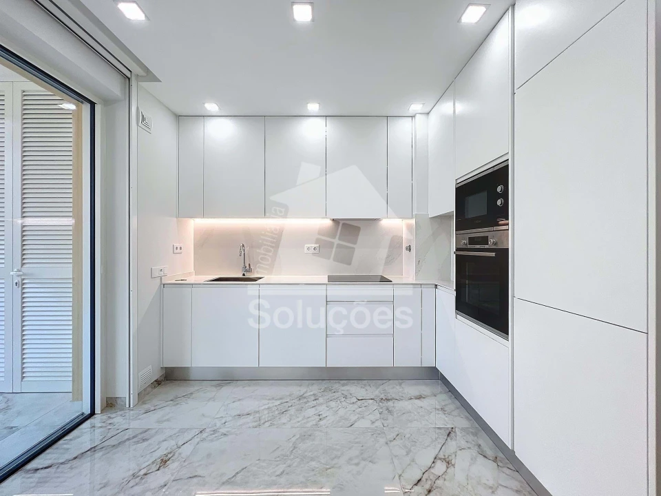 Apartamento T2 para Venda em Lagos (São Sebastião e Santa Maria) Foto 5