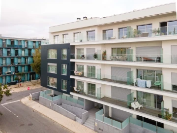 Apartamento T2 para Venda em Carcavelos e Parede