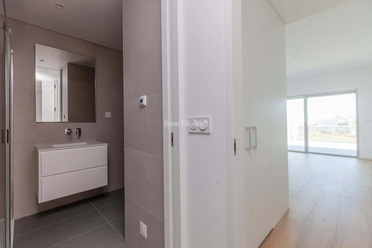 Apartamento T2 para Venda em Carcavelos e Parede Foto 11